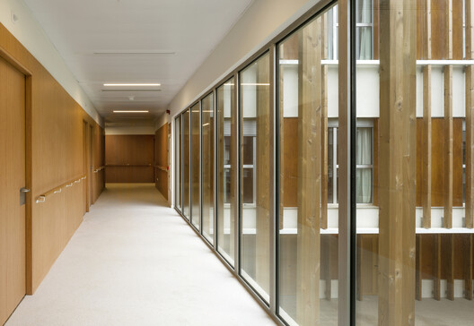 Home for Dependent People / SV60 Arquitectos Home for Dependent People / SV60 Arquitectos - Interior Photography, Wood, Glass