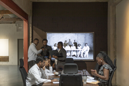 African Futures Institute Transforms Former Warehouse Into Headquarters in Accra, Ghana African Futures Institute Transforms Former Warehouse Into Headquarters in Accra, Ghana - Image 19 of 28