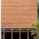 Brick on Sticks Retail Store / DOT BOT STUDIO - Showroom