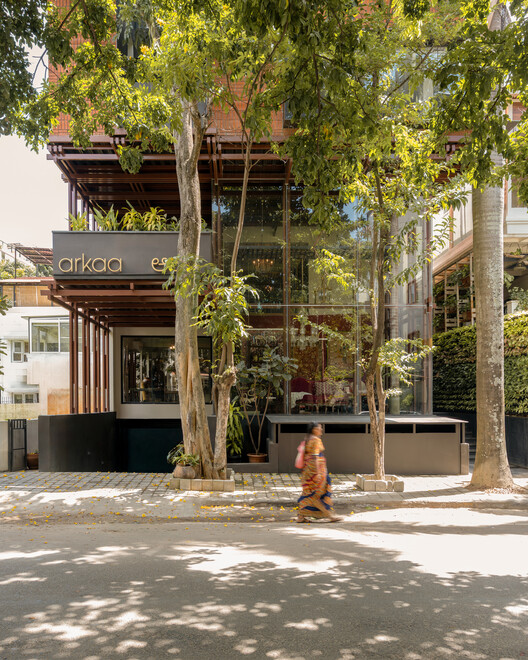 Loja Brick on Sticks / DOT BOT STUDIO Loja Brick on Sticks / DOT BOT STUDIO - Fotografia de Exterior