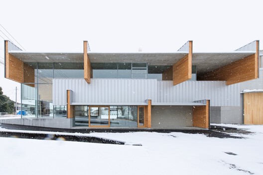 STROOG Headquarters / MOUNT FUJI ARCHITECTS STUDIO STROOG Headquarters / MOUNT FUJI ARCHITECTS STUDIO - Image 7 of 22