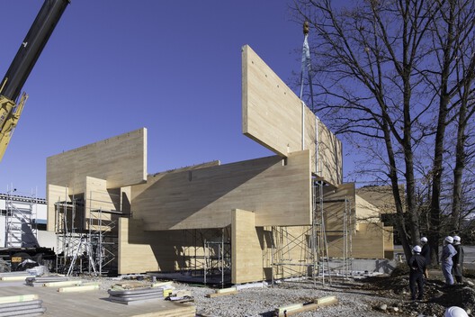 STROOG Headquarters / MOUNT FUJI ARCHITECTS STUDIO STROOG Headquarters / MOUNT FUJI ARCHITECTS STUDIO - Exterior Photography, Wood, Concrete, Beam