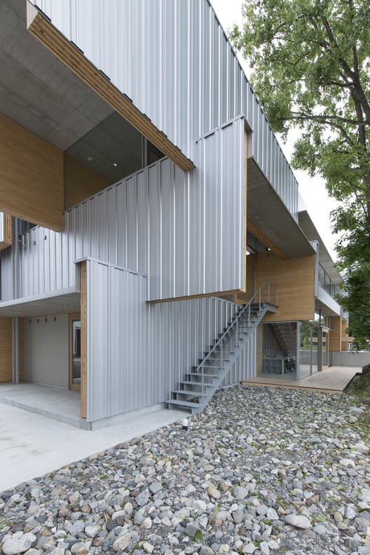 STROOG Headquarters / MOUNT FUJI ARCHITECTS STUDIO STROOG Headquarters / MOUNT FUJI ARCHITECTS STUDIO - Interior Photography, Stairs