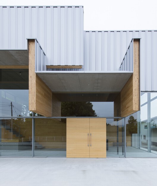 STROOG Headquarters / MOUNT FUJI ARCHITECTS STUDIO STROOG Headquarters / MOUNT FUJI ARCHITECTS STUDIO - Interior Photography, Wood