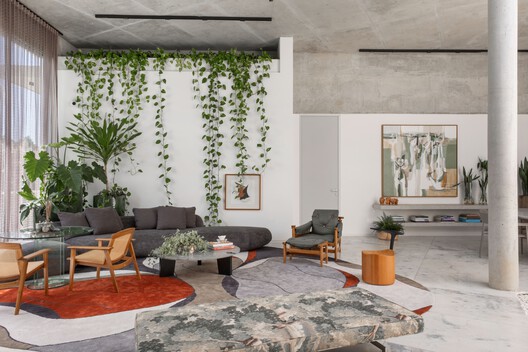 Mogno House / RB Arquitetura Mogno House / RB Arquitetura - Interior Photography, Living Room, Chair