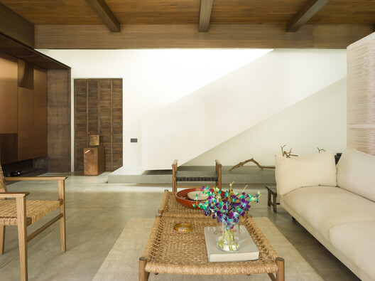 Patina House / 182 DESIGN Patina House / 182 DESIGN - Interior Photography, Wood, Lighting, Sofa, Table, Chair