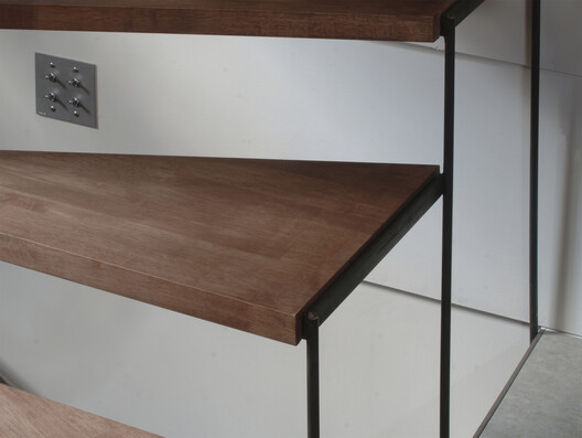 House in Kagurazaka / Takumi Wakui + Riho Wakui Architects House in Kagurazaka / Takumi Wakui + Riho Wakui Architects - Interior Photography, Shelving, Wood