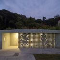 the iLOOminate Public Toilet / Studio 10 - Infrastructure