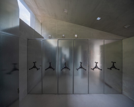 the iLOOminate Public Toilet / Studio 10 the iLOOminate Public Toilet / Studio 10 - Image 18 of 39
