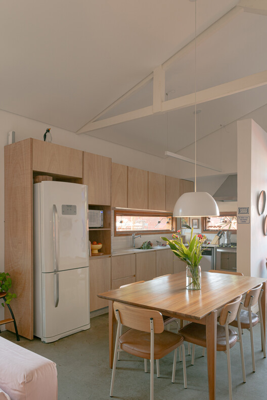 Butantã House / André Guerra Arquitetos Butantã House / André Guerra Arquitetos - Interior Photography, Kitchen, Chair, Wood, Countertop, Table, Lighting