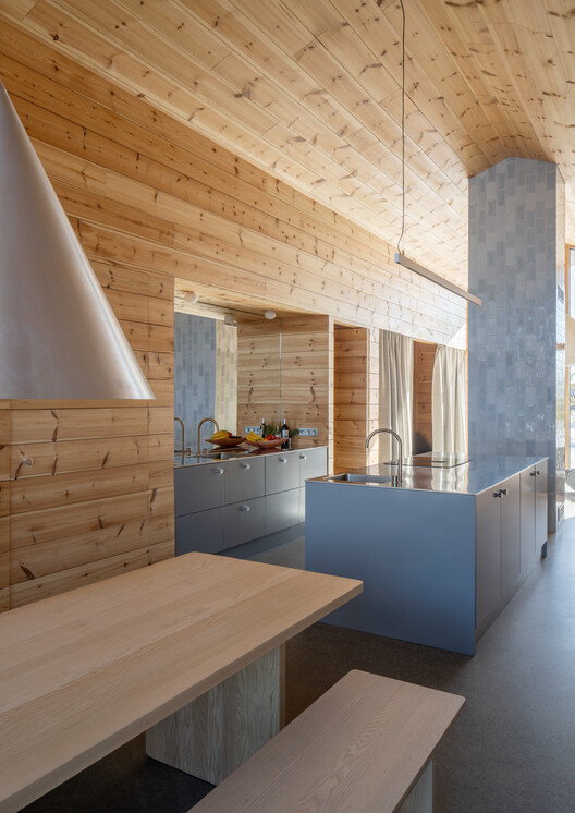 Van Peborgh Lodge / Claesson Koivisto Rune Architects Van Peborgh Lodge / Claesson Koivisto Rune Architects - Interior Photography, Kitchen, Wood, Countertop, Chair, Beam