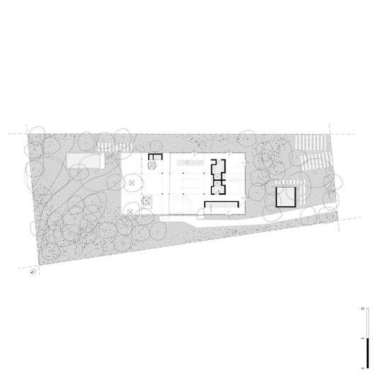 A House with One Hundred Pines / Luis Barandiarán A House with One Hundred Pines / Luis Barandiarán - Image 25 of 31