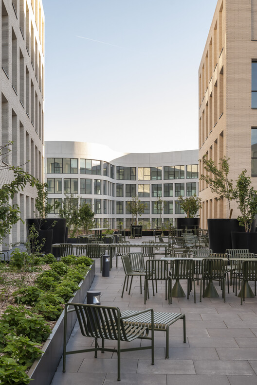 LifeScience Incubator, Villejuif / Baumschlager Eberle Architekten + SAME architectes LifeScience Incubator, Villejuif / Baumschlager Eberle Architekten + SAME architectes - Exterior Photography