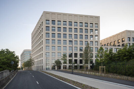 LifeScience Incubator, Villejuif / Baumschlager Eberle Architekten + SAME architectes LifeScience Incubator, Villejuif / Baumschlager Eberle Architekten + SAME architectes - Exterior Photography, Facade