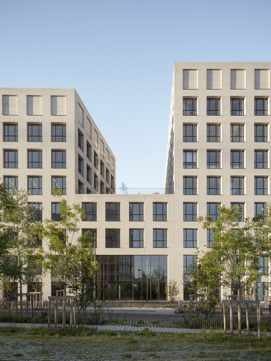LifeScience Incubator, Villejuif / Baumschlager Eberle Architekten + SAME architectes LifeScience Incubator, Villejuif / Baumschlager Eberle Architekten + SAME architectes - Exterior Photography