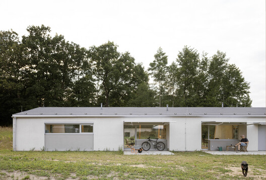 Modular House with a Sloping Facade / Papundekl Architects Modular House with a Sloping Facade / Papundekl Architects - Image 17 of 32