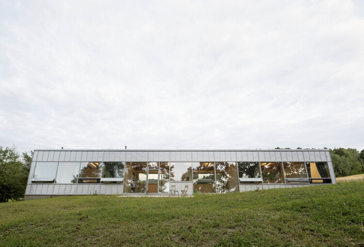 Modular House with a Sloping Facade / Papundekl Architects - Houses