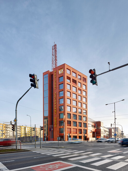 Prague Fire Rescue Service / Architektura Prague Fire Rescue Service / Architektura - Exterior Photography, Facade