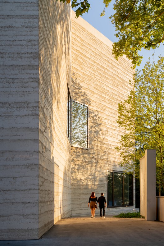 Fondation Beyeler Expands with Three New Buildings by Peter Zumthor Fondation Beyeler Expands with Three New Buildings by Peter Zumthor - Image 11 of 16