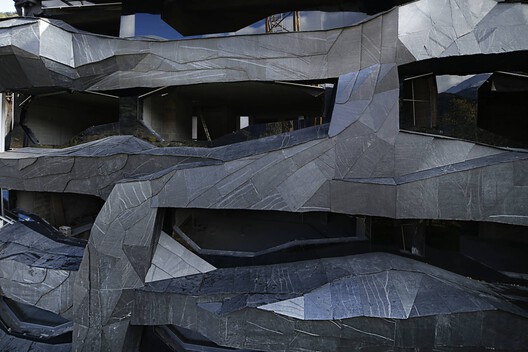 La Querola in Andorra. Image © Ateliers Jean Nouvel, used under terms of "fair use".