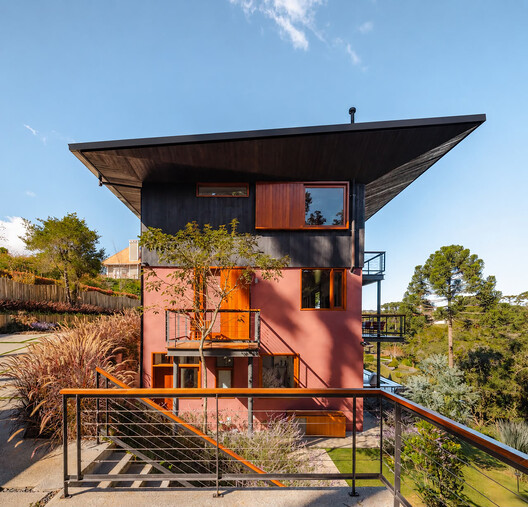Residência em Campos do Jordão / Gil Mello Arquitetura - Exterior Photography, Balcony