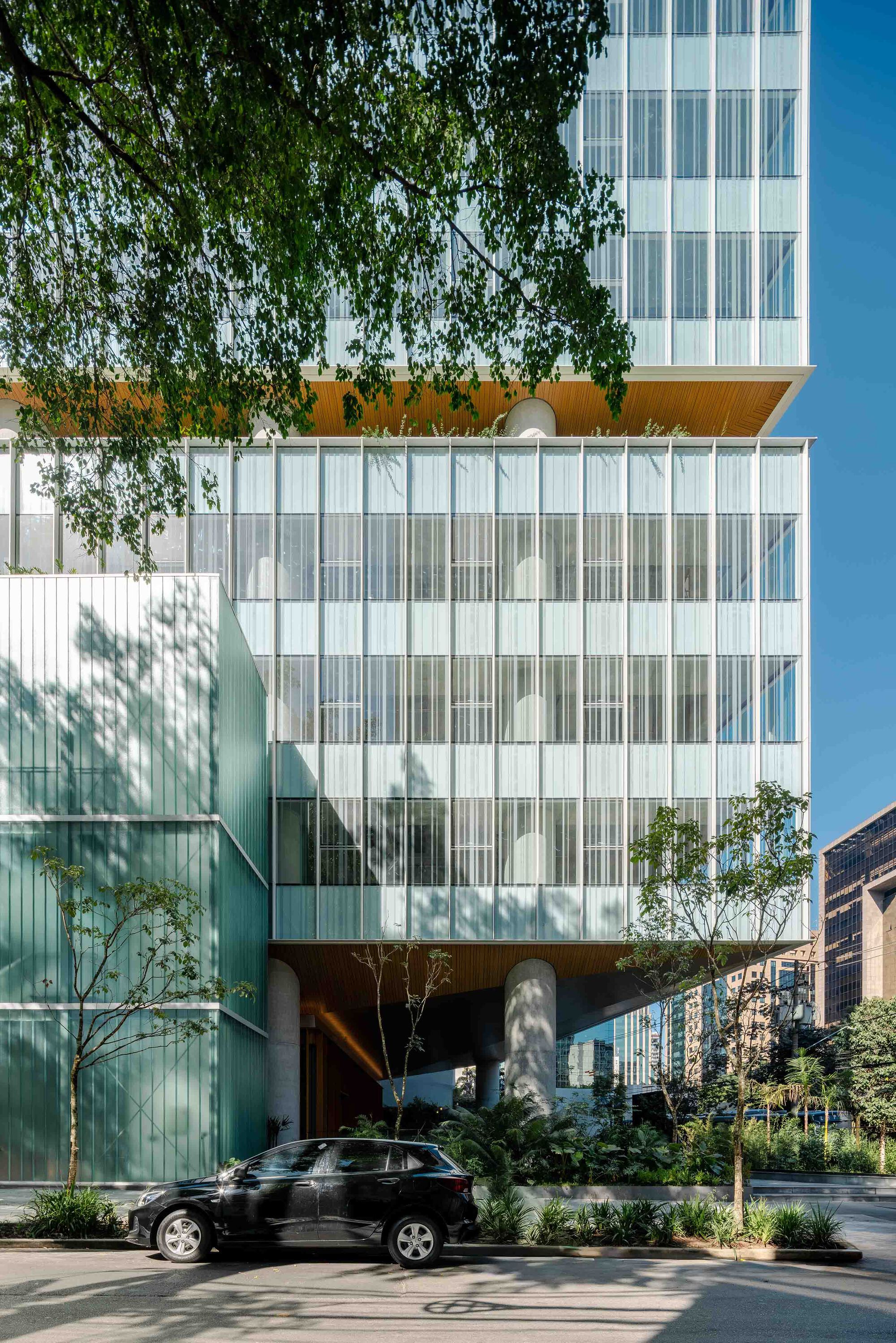 Perkins&Will abre un edificio de 20.500 m² a la calle más financiera de São Paulo