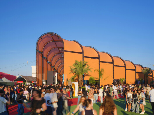 BIG’s Macondo Park Opens as a Temporary Cultural Landscape for Shakira’s Madrid Residency BIG’s Macondo Park Opens as a Temporary Cultural Landscape for Shakira’s Madrid Residency - Image 4 of 13
