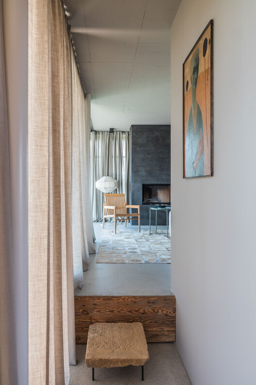 House on the Hill / Gangoly & Kristiner Architects - Interior Photography, Wood, Chair