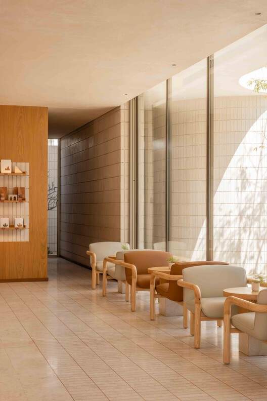 Ashjar Cafe  / Studio Ahmed Aldossary - Interior Photography, Wood, Glass, Chair