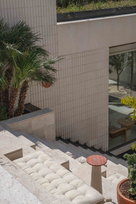 Ashjar Cafe  / Studio Ahmed Aldossary - Interior Photography, Stairs, Concrete, Garden, Courtyard, Balcony