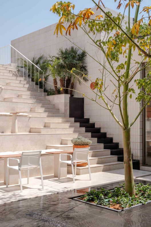 Ashjar Cafe  / Studio Ahmed Aldossary - Exterior Photography, Stairs, Concrete, Courtyard