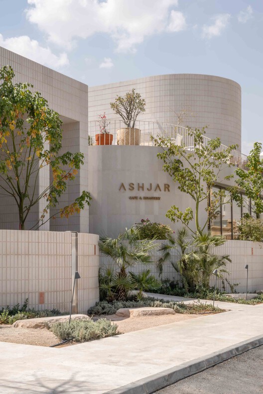 Ashjar Cafe  / Studio Ahmed Aldossary - Image 6 of 30