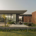 The House of Continum / Squelette Design - Houses