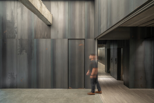 Jordnära Cafe & PHOMI Showroom / Ady Putra Architect Design Firm - Interior Photography, Wood