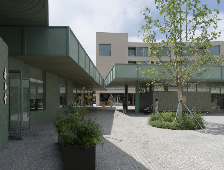 Aranya Youyi Bay Community Regeneration / genarchitects - Exterior Photography, Retail , Courtyard, Facade