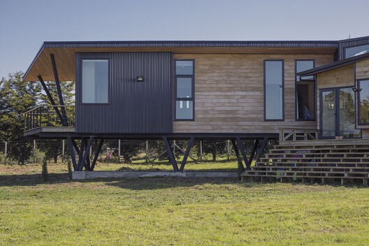 Building on Volcanic Ground: Architecture's Response to Volcanic Landscapes - Image 12 of 22