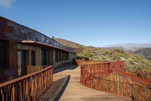 Building on Volcanic Ground: Architecture's Response to Volcanic Landscapes - Image 21 of 22