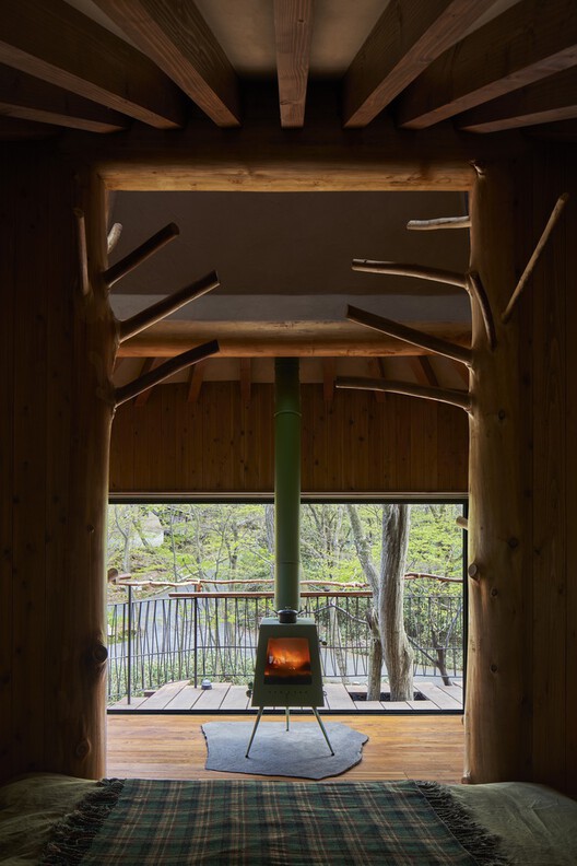 Building on Volcanic Ground: Architecture's Response to Volcanic Landscapes - Image 20 of 22
