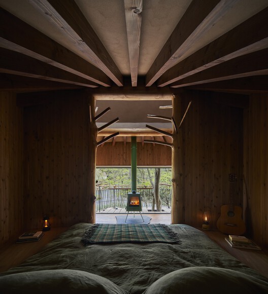 Building on Volcanic Ground: Architecture's Response to Volcanic Landscapes - Image 11 of 22