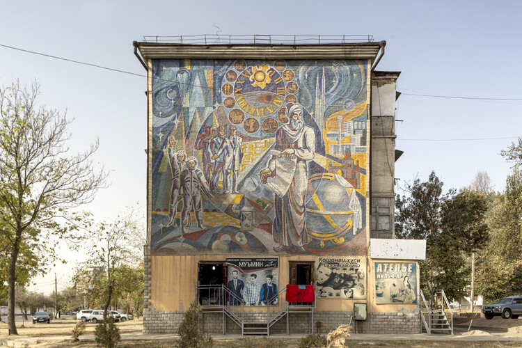 The Future as Propaganda: Soviet Architecture in Kazakhstan and the Imagery of a New Era - Image 8 of 10