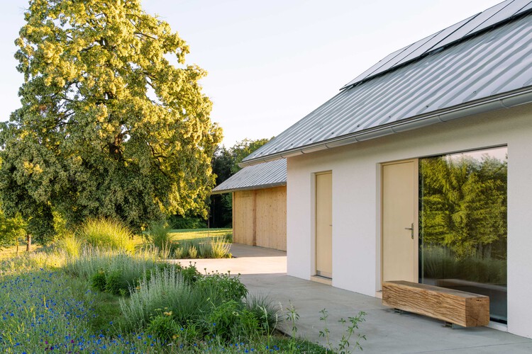 House at the Top of the Hill / Skupaj Arhitekti - Exterior Photography, Garden