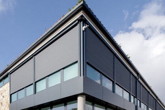Integrating Solar Protection as an Envelope Strategy Integrating Solar Protection as an Envelope Strategy - Image 9 of 14
