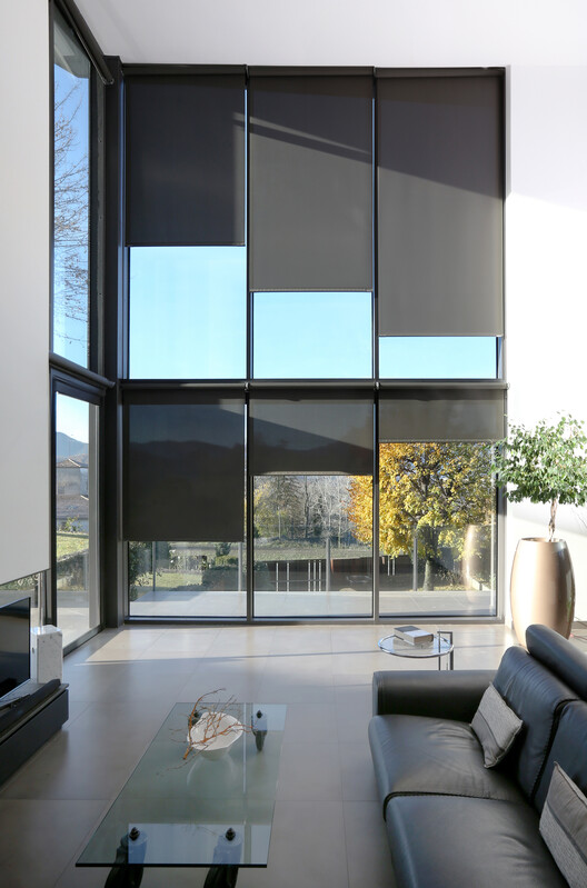 Integrating Solar Protection as an Envelope Strategy - Image 3 of 14