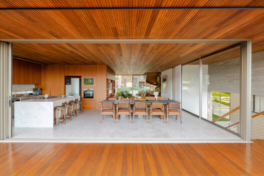 Matriz House / Estúdio Zargos Matriz House / Estúdio Zargos - Interior Photography, Wood, Chair, Beam
