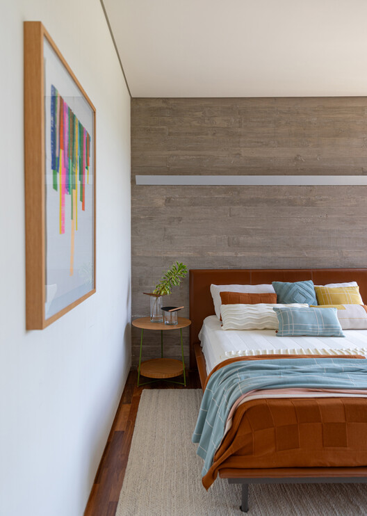 Matriz House / Estúdio Zargos Matriz House / Estúdio Zargos - Interior Photography, Bedroom, Bed, Wood, Lighting