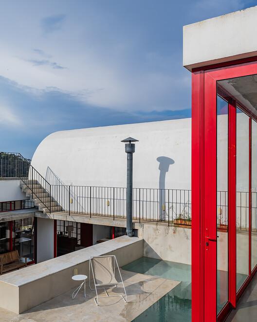 House JF / AAA_Azevedo Agência de Arquitetura - Exterior Photography, Handrail, Stairs