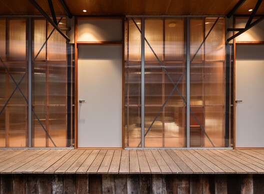 Simpsons Bay House / Dock4 Architects Simpsons Bay House / Dock4 Architects - Interior Photography, Wood, Glass