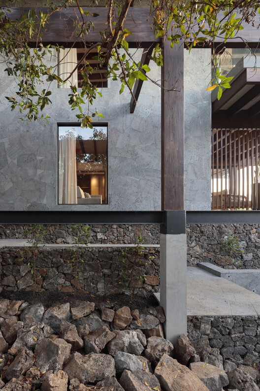 Finch Bay Hotel / Alfredo Ribadeneira Arquitectos Finch Bay Hotel / Alfredo Ribadeneira Arquitectos - Exterior Photography