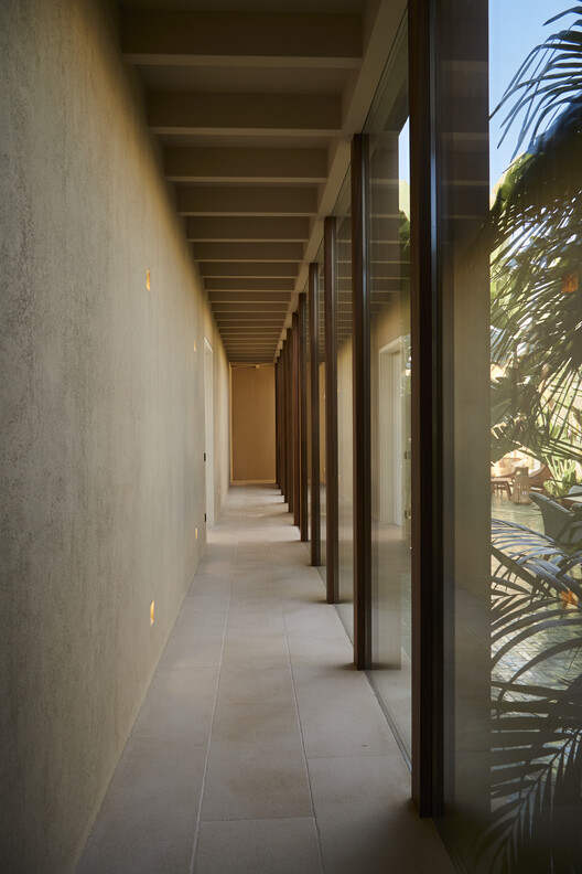 Son Llodrà House: Merge into the Landscape / Bastidas Architecture - Image 11 of 21
