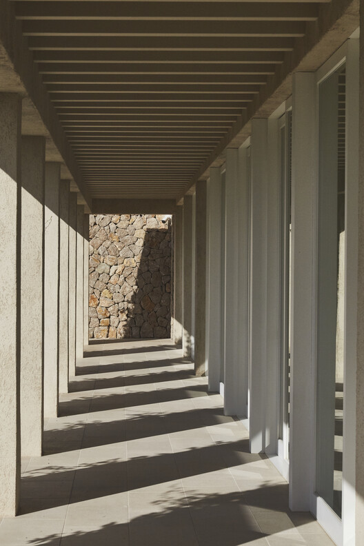 Son Llodrà House: Merge into the Landscape / Bastidas Architecture - Image 13 of 21